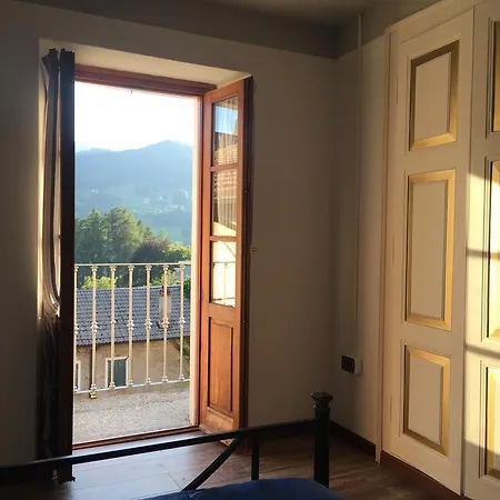 Alojamento de Acomodação e Pequeno-almoço Casa Sakurai *
