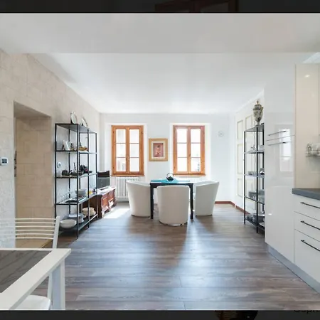 Alojamento de Acomodação e Pequeno-almoço Casa Sakurai